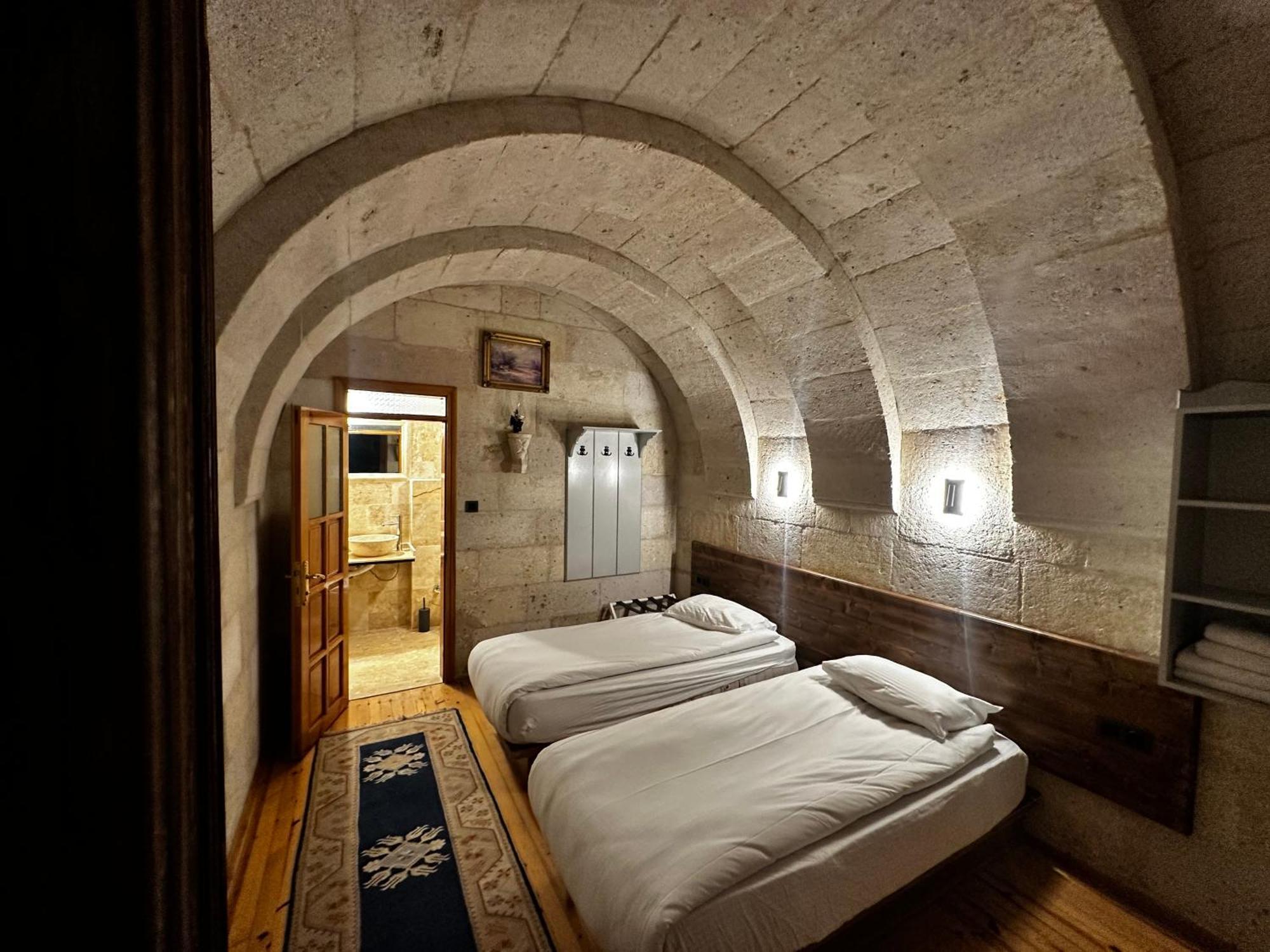 Hotel Anatolia Raymonde Cave House Üçhisar Exterior foto